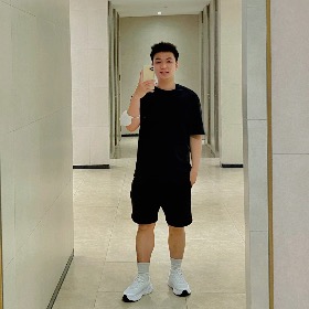 Nhân viên Bán hàng và Visual Merchandiser